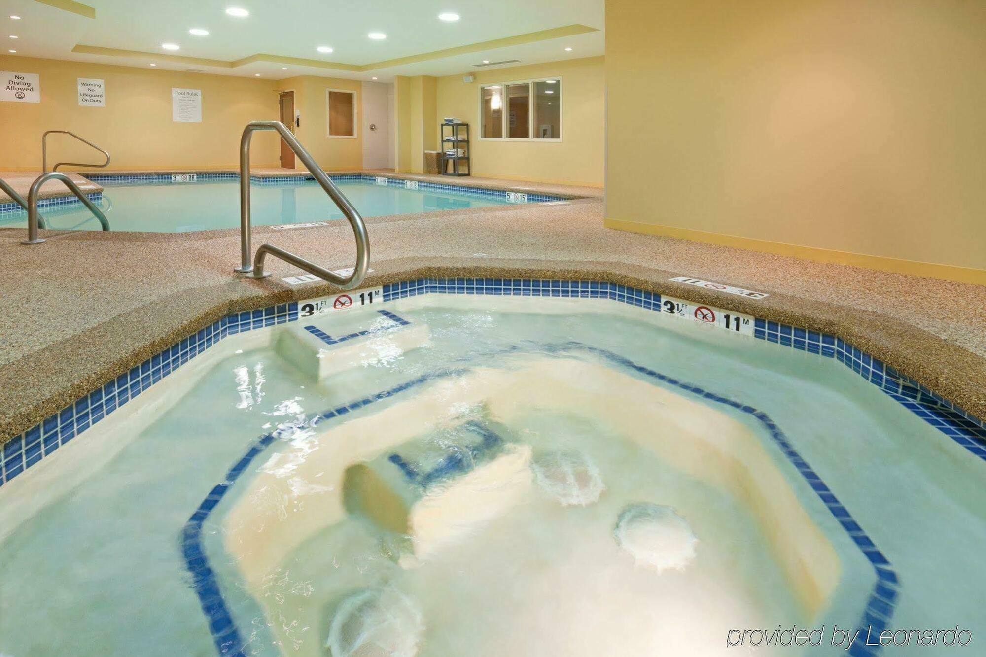 Holiday Inn Express & Suites Tilton By Ihg Eksteriør billede